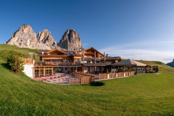 Rifugio Salei, Rezervovat Penzión Canazei Trentino Alto Adige