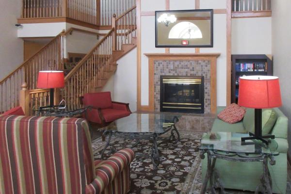 Quality Inn & Suites, Rezervovat Hotel Alexandria Minnesota