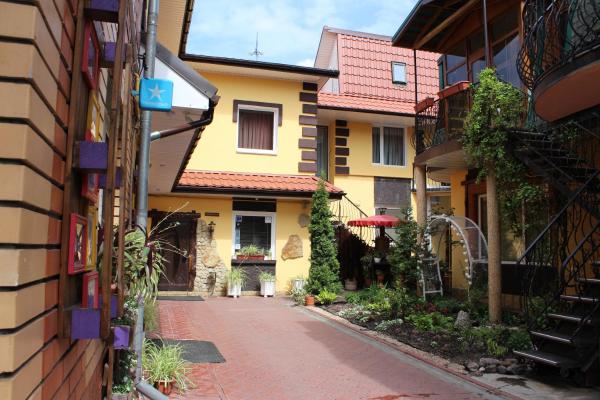 Ideal Hotel, Rezervovat Hotel Pustomyty Žytomyr