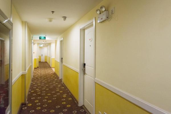 Home Inn Hunchun International Passenger Terminal, Rezervovat Hotel Levné hotely v Jilin