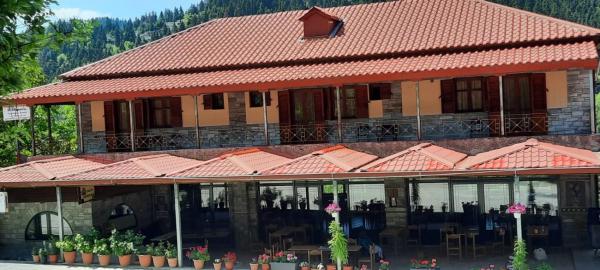 Athamania Artas, Rezervovat Hotel Arta Regional Unit hotely s parkováním, Parkování