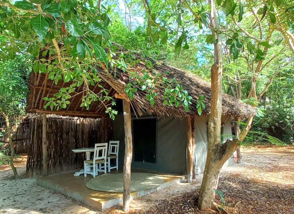 Bamba Kofi Beach Lodge, Rezervovat Kemp Coast Region kempy, Kemp