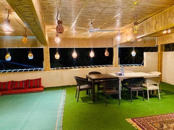 Sehma Guest House بيت السحمه للضيافه, Rezervovat Penzión Al Hamra 