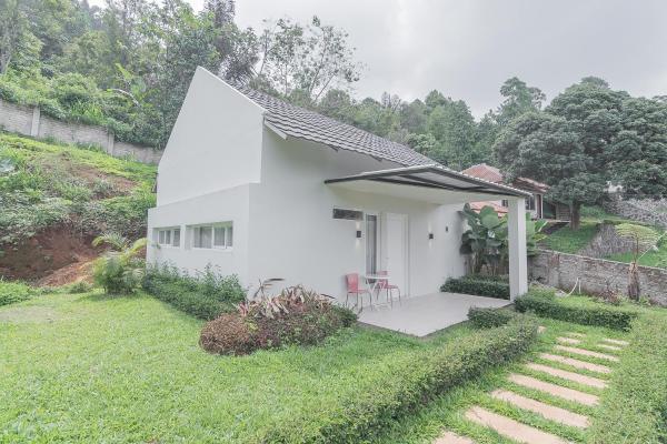 RedDoorz Resort Syariah near DCastello Ciater Subang, Rezervovat Penzión Subang West Java