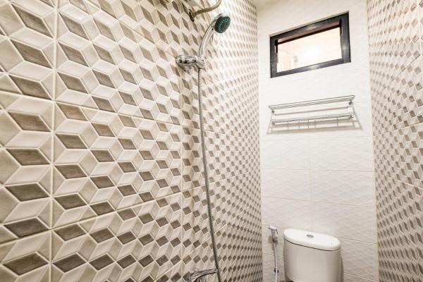 Oyo Life 2673 Rosewood Residence