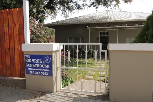 The Big Tree Guest House, Rezervovat Penzión Hopetown Northern Cape