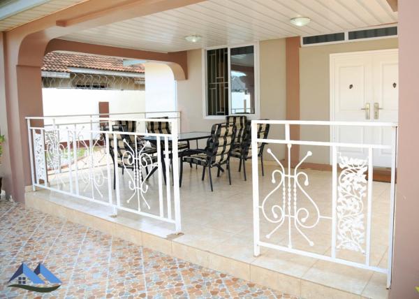 DanRitzcer Suites, Rezervovat Penzión Hotely v Greater Accra s parkováním, Parkování