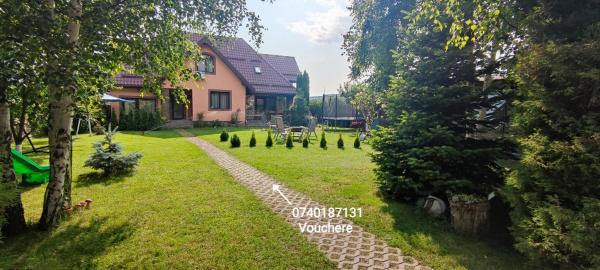 Conacul Caterinei, Rezervovat Penzión Carpathians - Romania hotely s bazénem, Bazén