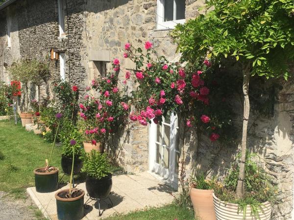 Chez Thomas 7 Route du Monde Ancien, Rezervovat Penzión se snídaní Saint-Georges-dʼAunay Dolní Normandie