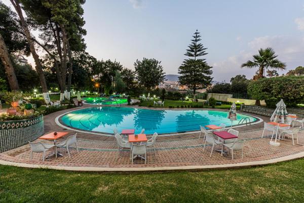 Menzeh Fes, Rezervovat Hotel Fès Fes-Meknes