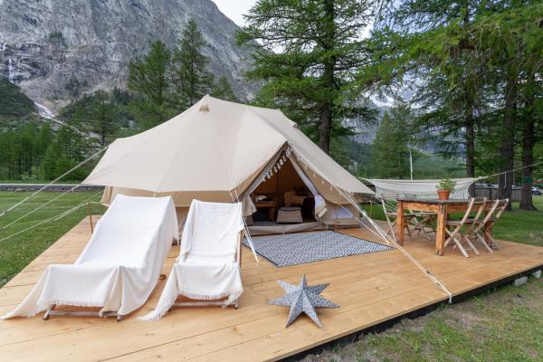 Hobo Camping, Rezervovat Kemp Courmayeur Courmayeur