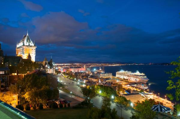 EKONO HOSTEL LA BELLE PLANETE BACKPACKERS Downtown Quebec City, Rezervovat Hostel Levné hotely v Quebec city and area