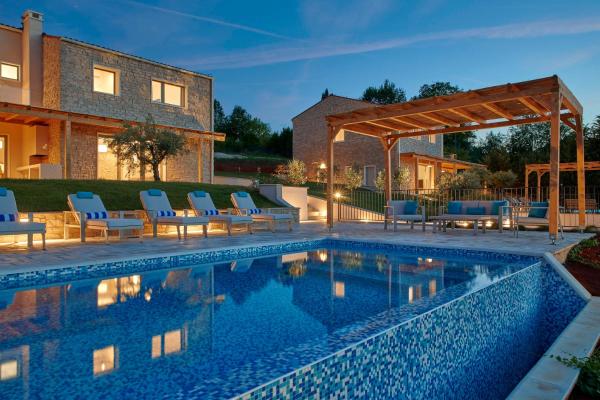 Motovun Villas, Rezervovat Vila Hotely v Motovun s bazénem, Bazén
