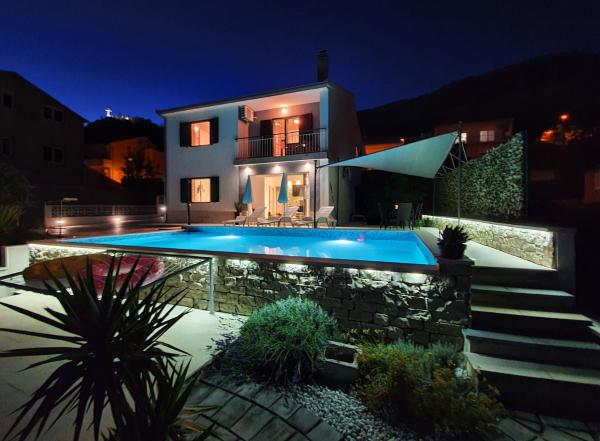 Villa MATKOVIĆ - Split, Kučine, Rezervovat Vila Hotely v Kučine s bazénem, Bazén