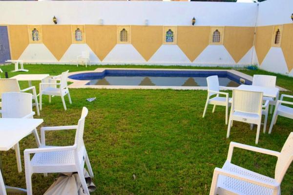 Charming Villa in Monastir with Private Pool, Rezervovat Vila Monastir hotely s bazénem, Bazén