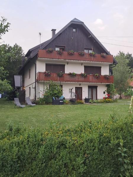 TOMLJANOVIĆ, Rezervovat Penzión Hotely v Kvarner s parkováním, Parkování