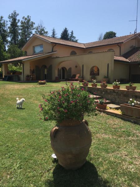 Villa Profumo, Rezervovat Vila Lazio hotely s bazénem, Bazén