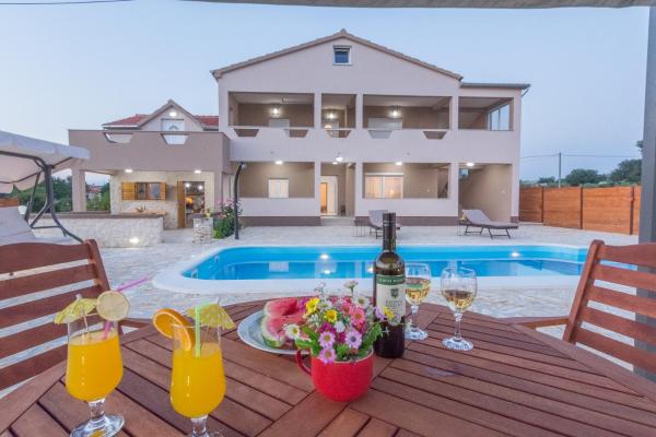 Villa Roko, Rezervovat Vila Prkos 