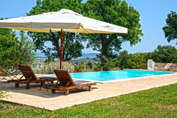 Fonte Pace Authentic Villa - a Fontanaro Property, Rezervovat Rekreační dům Hotely v Paciano s bazénem, Bazén