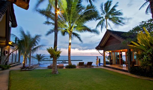 Bayshore Villa, Rezervovat Rekreační vesnička Hotely v Bali s bazénem, Bazén