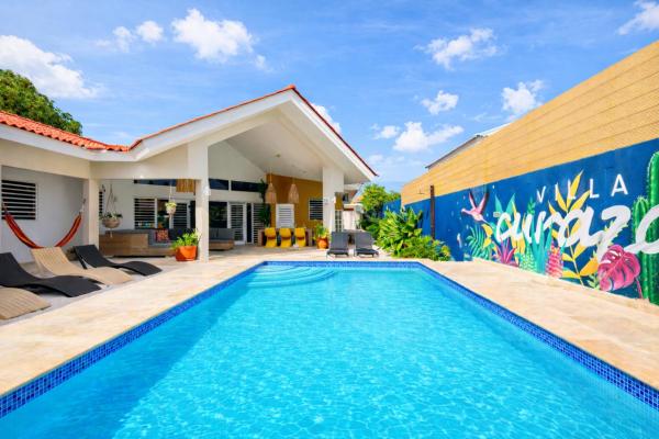 Villa Curazon met privézwembad vlakbij het strand!, Rezervovat Vila Willemstad hotely s bazénem, Bazén