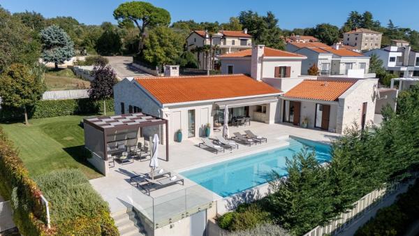 Villa Efa by Villas Holiday, Rezervovat Penzión Višnjan Central Istria