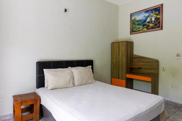 RedDoorz at Saren Anyar Homestay Lukluk, Rezervovat Hotel Hotely v Mengwi s parkováním, Parkování