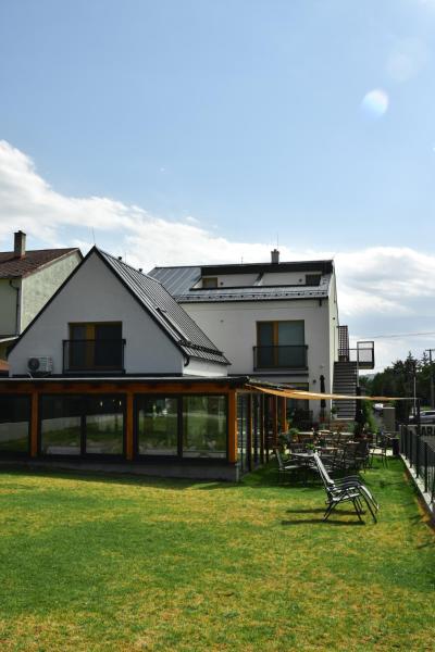 Varalja Apartments, Rezervovat Apartmán Plavecké Podhradie Bratislava