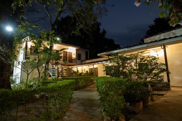 Hotel Jardin De Las Marias, Rezervovat Hotel Cuscatlan Department hotely s bazénem, Bazén