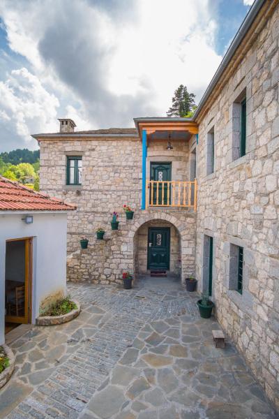 Hotel Arhontiko Vourloka, Rezervovat Hotel Pramanta Tzoumerka