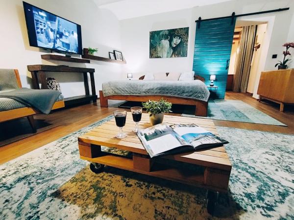 Onefourfour Apartment, Rezervovat Apartmán Brandýs nad Labem-Stará Boleslav 