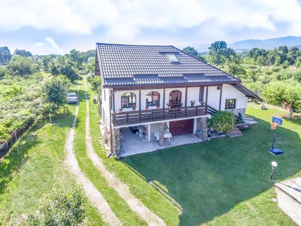 Casa de vacanta Mirela, Rezervovat Penzión Novaci-Străini 