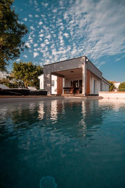 Villa Olea, Rezervovat Vila Hotely v Vodnjan s parkováním, Parkování