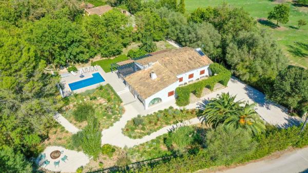 Villa Roca Verde by Slow Villas