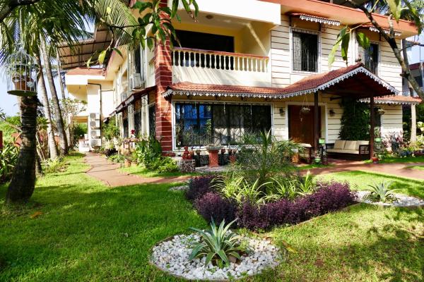 Shanu's Seaside Inn, Rezervovat Hotel Candolim 