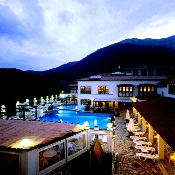 HOTEL SPA MONTANA, Rezervovat Hotel Karpenisi Karpenision Ski