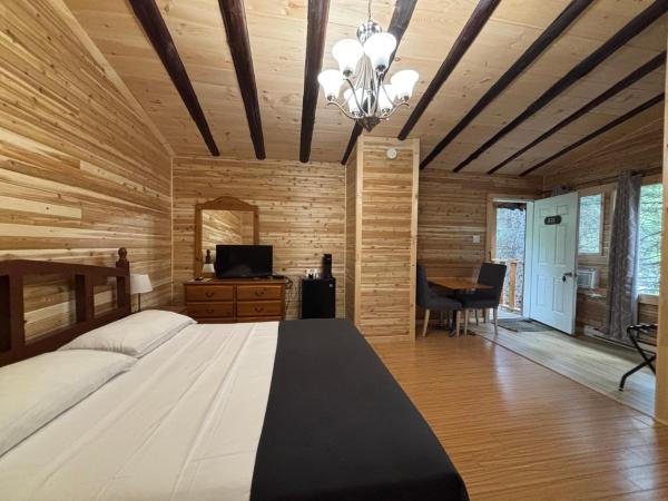 Auberge Alpine Inn