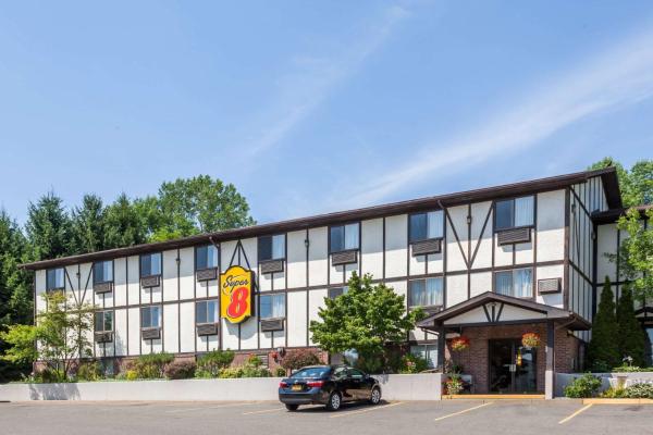 Super 8 Norwich, Rezervovat Hotel Bainbridge New York State