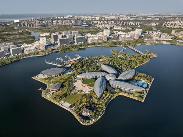 Crowne Plaza Shanghai Harbour City, Rezervovat Lázně / Resort Hainan Čína