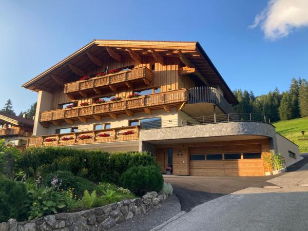 Johann und Heidi Durst Ferienwohnungen, Rezervovat Apartmán Hotely v Tyrolsko s parkováním, Parkování