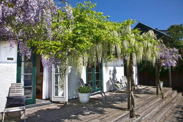 Karnelund Krog & Rum, Rezervovat Hotel Simrishamn Osterlen