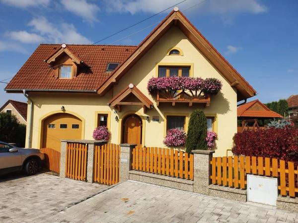 Žltý dom Vrbov, Rezervovat Ubytování v soukromí Vrbov 