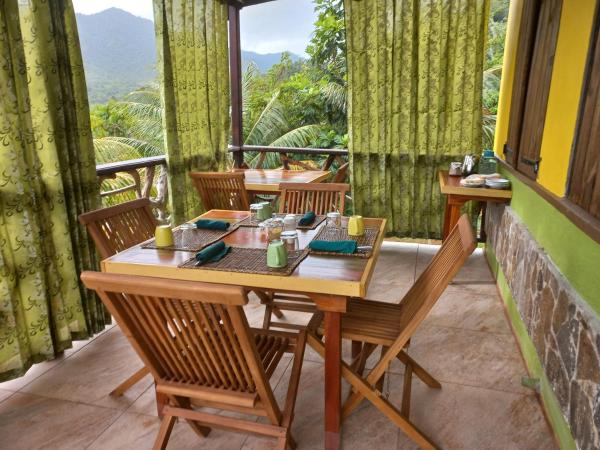 Serenity Lodges Dominica, Rezervovat Bouda / Lodge Massacre Dominika