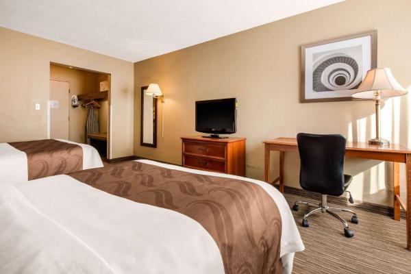 Quality Inn & Suites New Castle, Rezervovat Hotel New Castle Pensylvánie