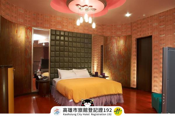 Royal Group Motel Nan Tse Branch