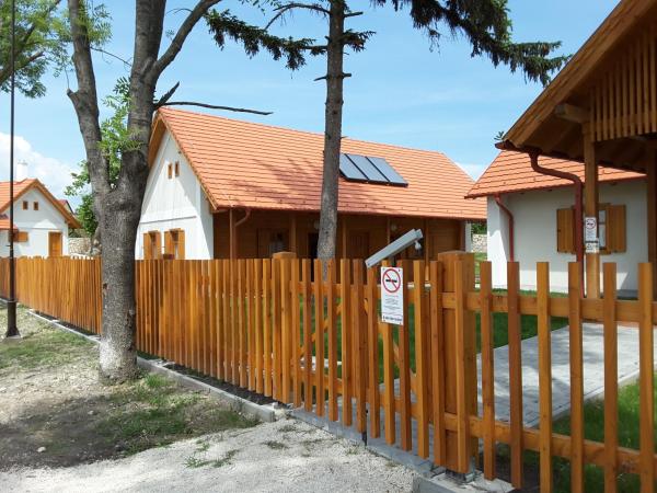Bak Vendéglő faházak, Rezervovat Hostel Central Transdanubia hostely, Hostel