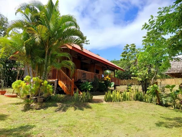 B&R Hostel, Rezervovat  Puerto Princesa 
