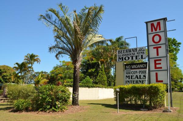 Beerwah Glasshouse Motel, Rezervovat Motel Beerwah Sunshine Coast