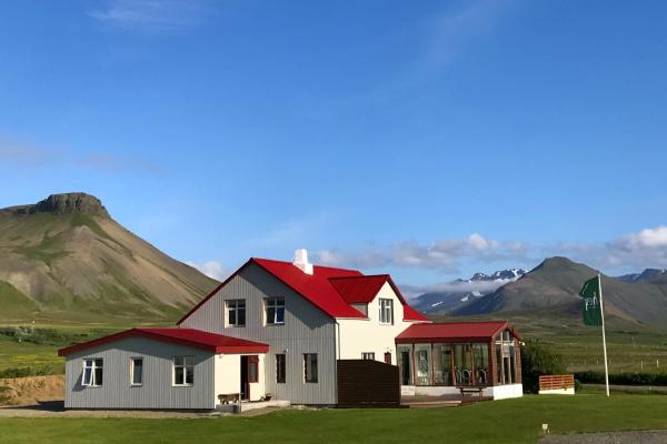 Sudur-Bár Guesthouse, Rezervovat Farmářský pobyt Hotely v West Iceland s parkováním, Parkování