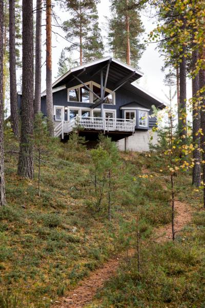 Holiday Club Punkaharju Villas, Rezervovat Rekreační vesnička Hotely v Northern Savonia s parkováním, Parkování